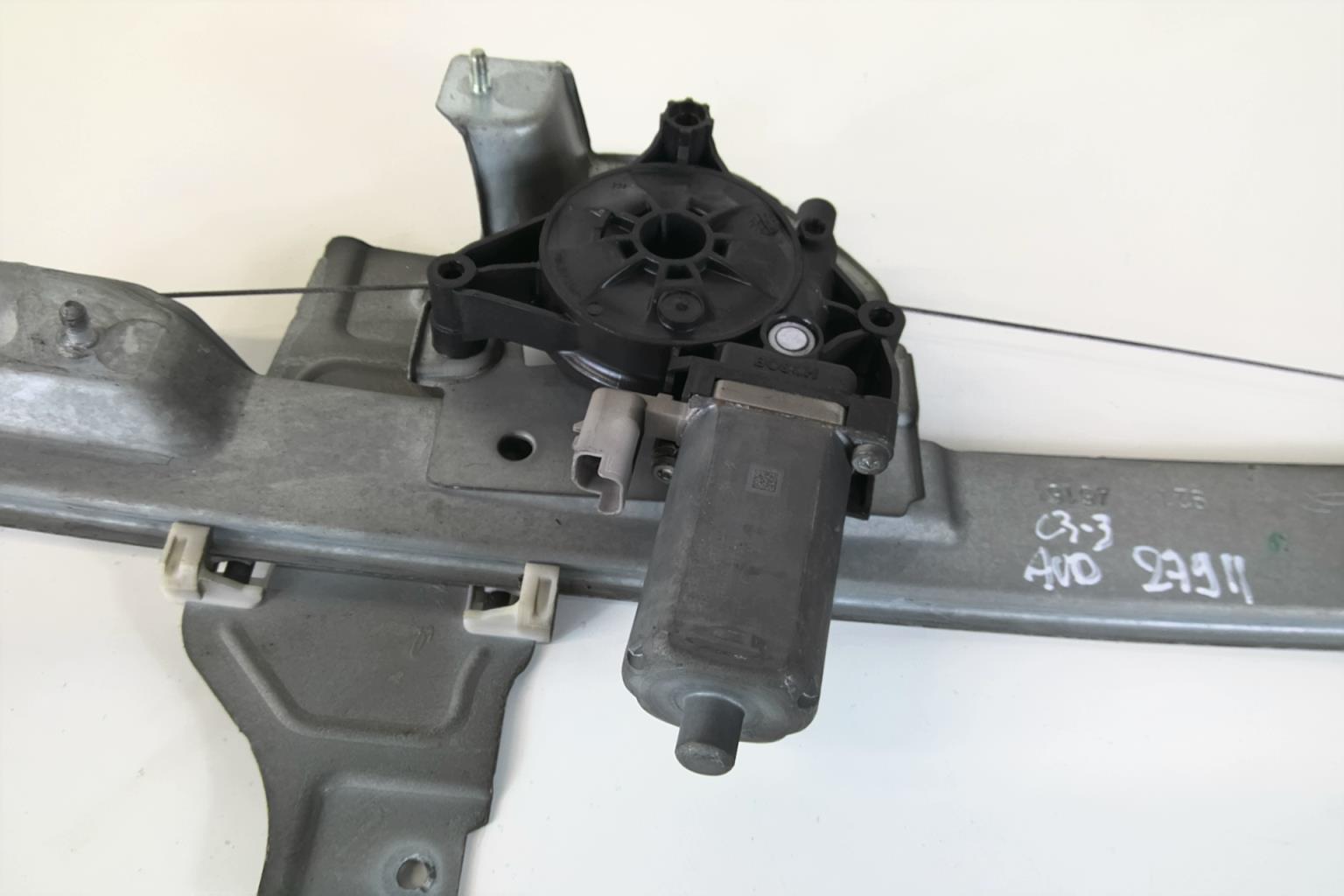 Alzacristalli elettrico anteriore destro CITROEN C3 3 PHASE 1 Gasolina - 1