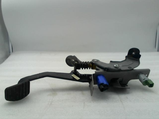 Pedale d'embrayage RENAULT CLIO 4 PHASE 1 Diesel - 1