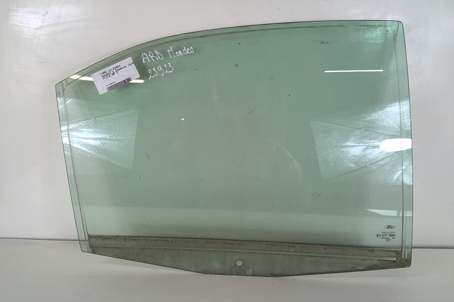 Vetro posteriore destro FORD MONDEO 2 Gasolina - 1