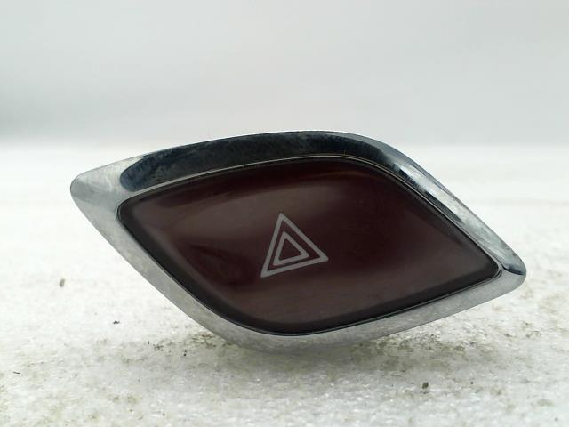 Bouton de warning CITROEN DS3 PHASE 1 Diesel - 1