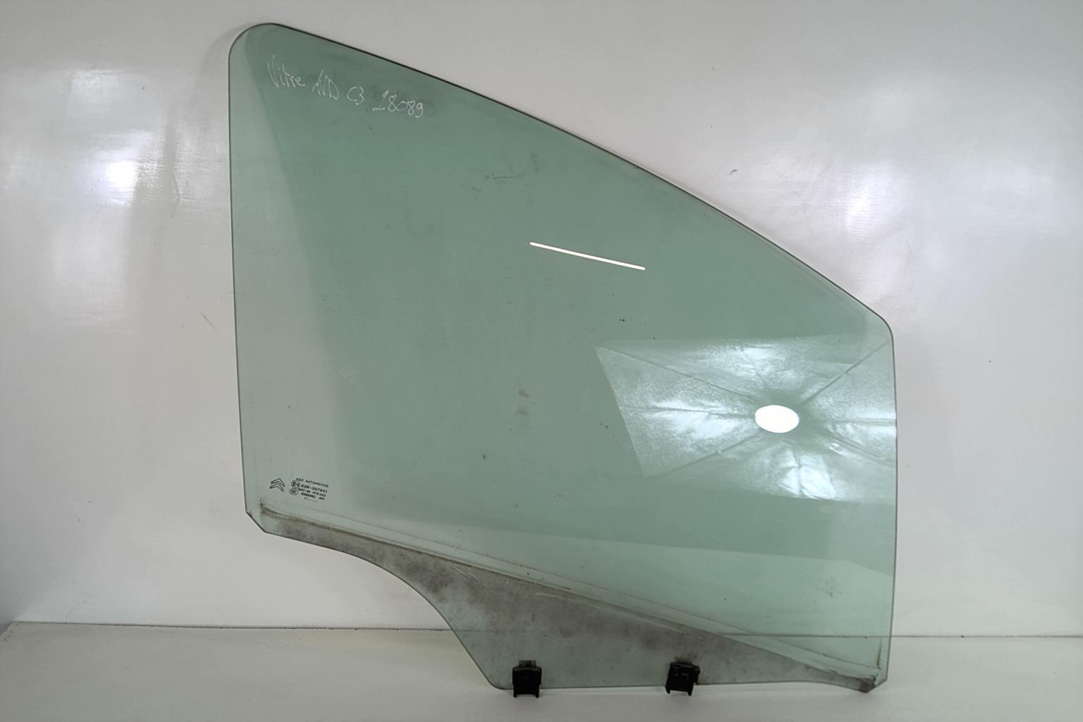 Vitre avant droit CITROEN C3 2 PHASE 1 Diesel - 1