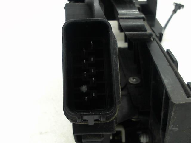 Serrure avant gauche FORD FOCUS 2 PHASE 2 BREAK Diesel - 1