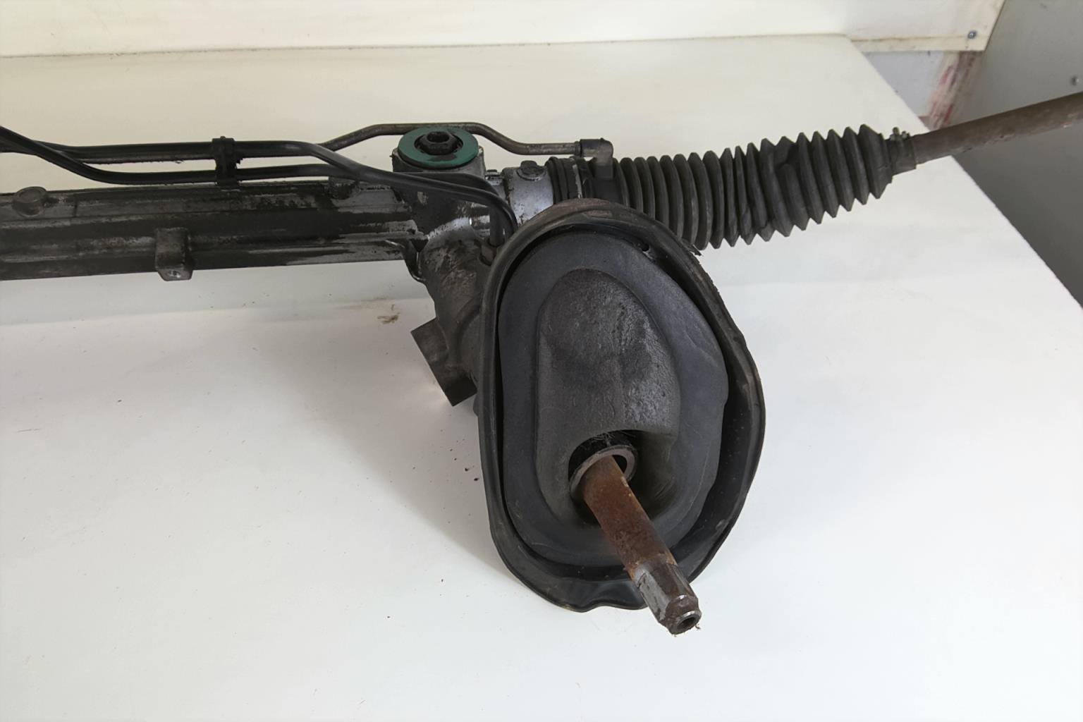 Cremaillere assistee FORD FOCUS 2 PHASE 2 BREAK Diesel - 1