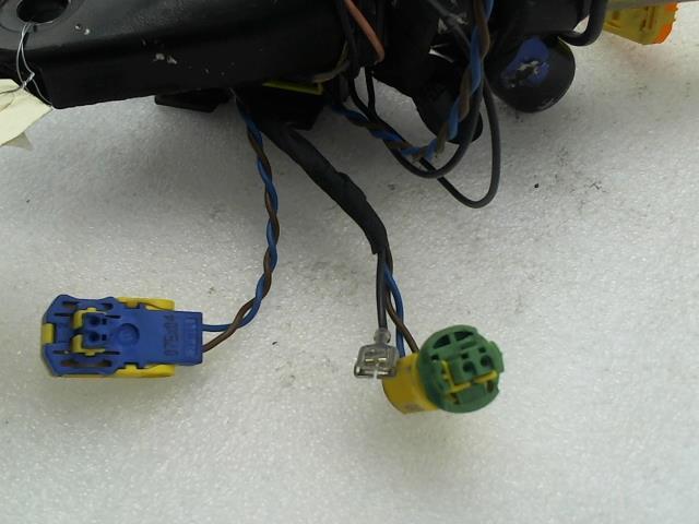 Aggancio cintura sicurezza anteriore sinistro RENAULT LAGUNA 2 PHASE 1 Diésel - 1