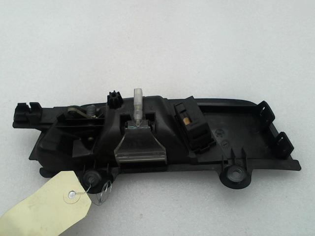 Poignee interieur avant gauche AUDI A4 2 AVANT PHASE 1 BREAK Diesel - 1