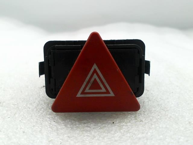 Interruttore luci emergenza AUDI A3 1 Diésel - 1