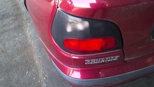 Fanale posteriore principale sinistro (luci) RENAULT MEGANE 1 PHASE 1 Gasolina - 1