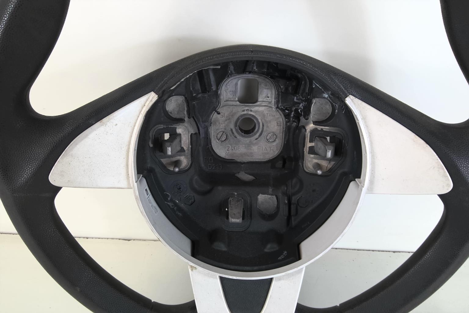 Volant FORD KA 2 PHASE 2 Essence - 1