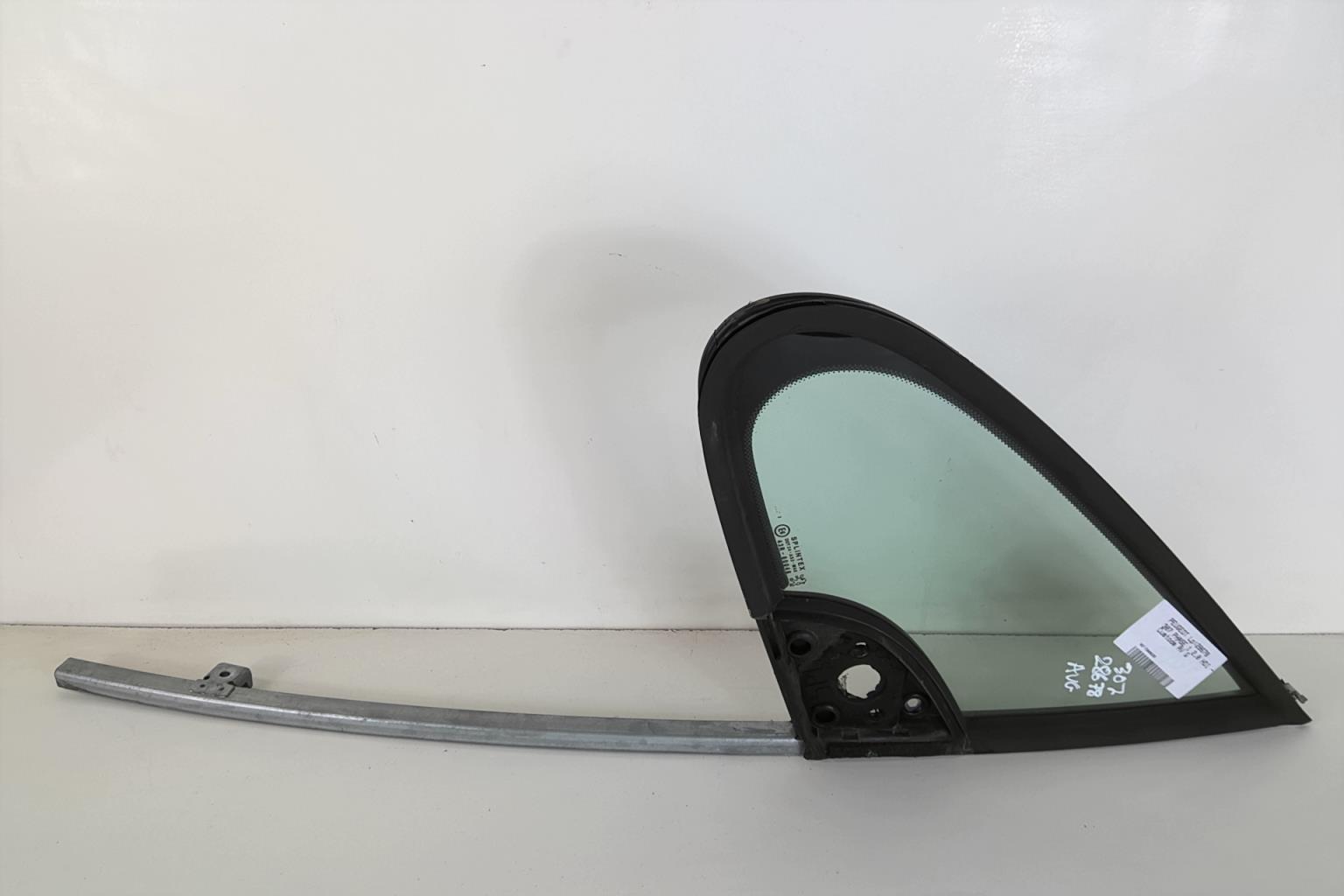 Ventanilla triangular delantera izquierda (puerta) PEUGEOT 307 PHASE 1 Diésel - 1
