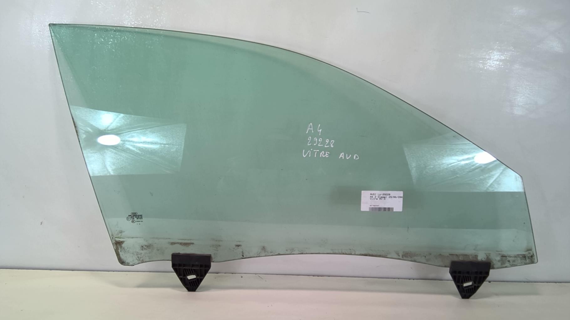Vitre avant droit AUDI A4 2 AVANT PHASE 1 BREAK Diesel - 1