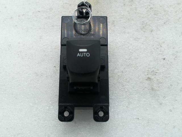 Interruttore lavacristalli posteriore destro HYUNDAI I 30 2 PHASE 1 Diésel - 1