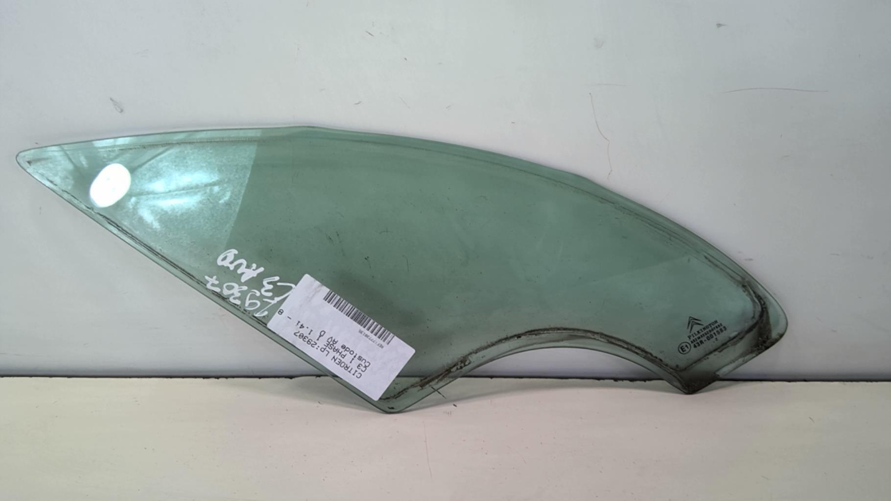 Ventanilla triangular delantera derecha (puerta) CITROEN C3 1 PHASE 1 Gasolina - 1