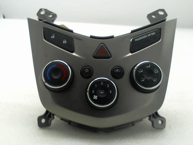 Commande chauffage CHEVROLET AVEO 2 Diesel - 1