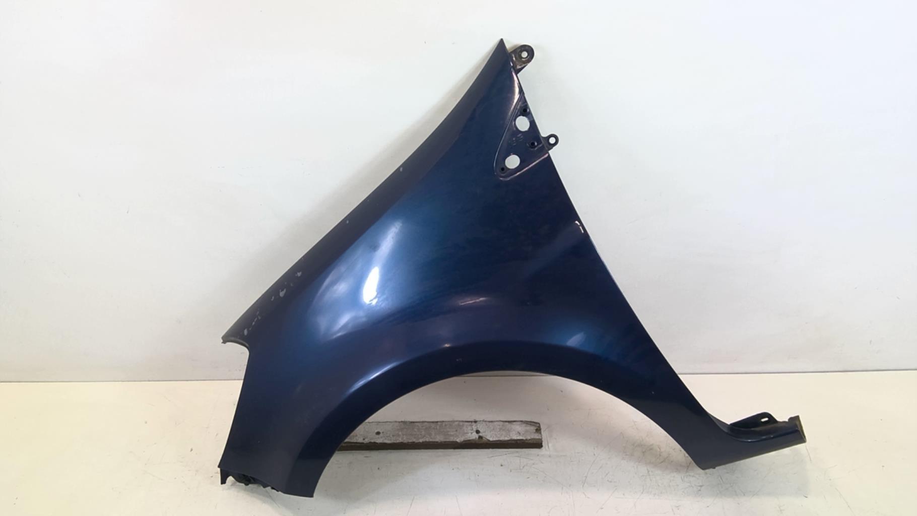Aile avant gauche RENAULT CLIO 3 PHASE 1 Essence - 1