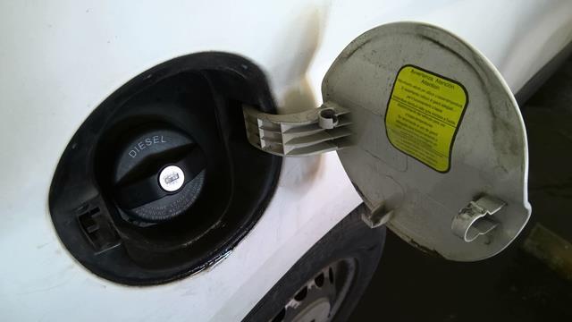 Trappe d'essence PEUGEOT BIPPER Diesel - 1