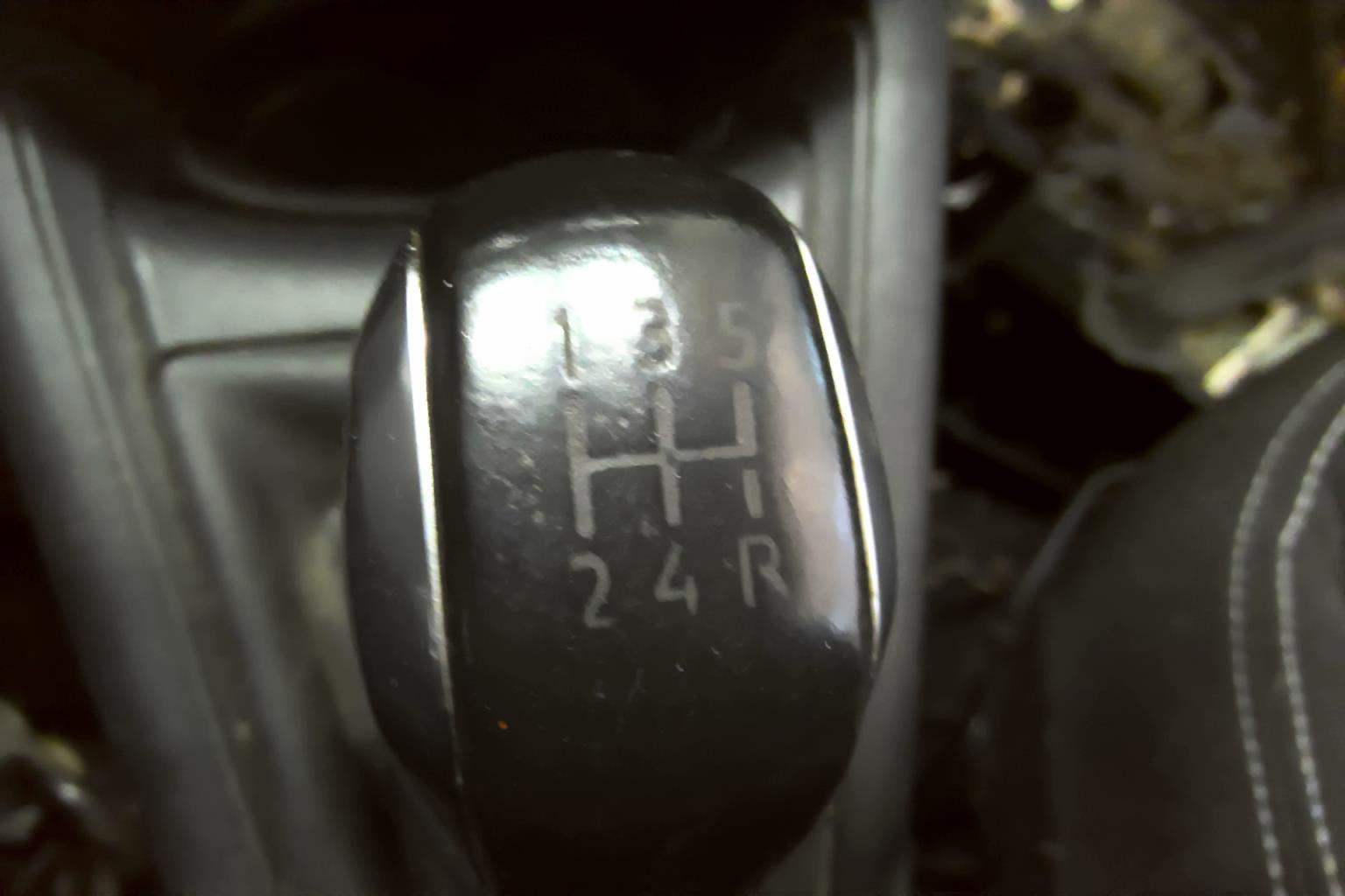 Pomello del cambio PEUGEOT 208 1 PHASE 2 Gasolina - 1