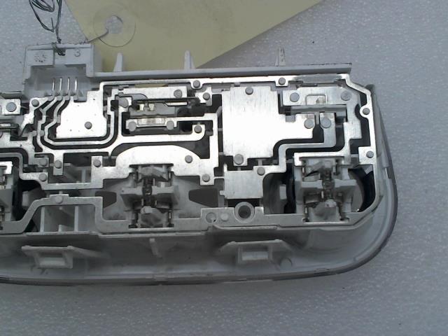 Eclairage de plafonnier RENAULT CLIO 4 PHASE 1 Diesel - 1