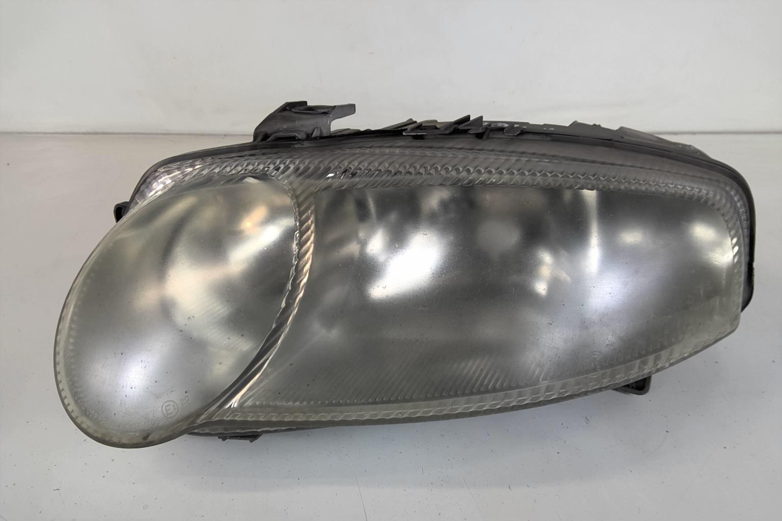 Gruppo ottico anteriore principale sinistro (luci)(faro) ALFA ROMEO 147  - 1