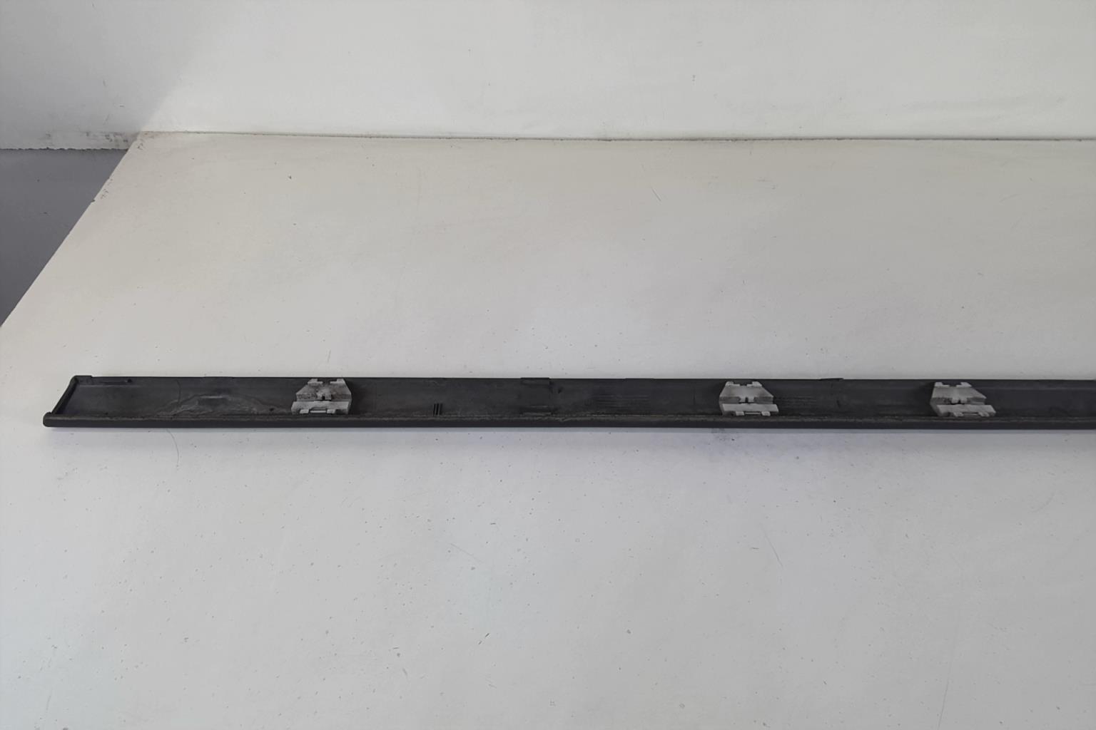 Modanatura portiera anteriore destra RENAULT LAGUNA 1 PHASE 2 Diésel - 1