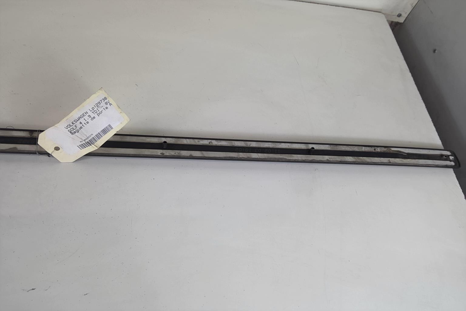 Modanatura portiera anteriore sinistra VOLKSWAGEN GOLF 4 Diésel - 1