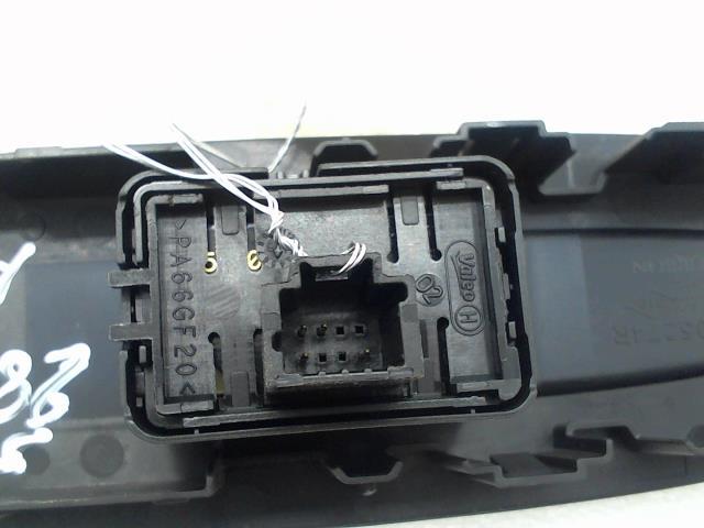 Interruttore lavacristalli posteriore sinistro RENAULT SCENIC 4 Diésel - 1