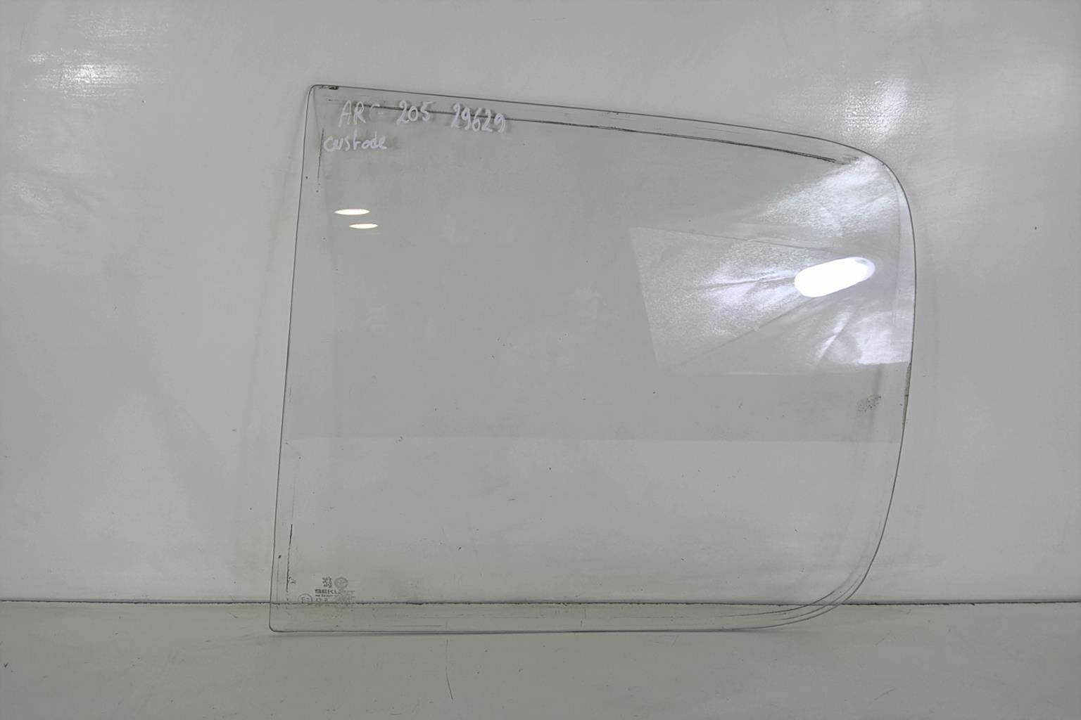 Ventanilla triangular trasera izquierda PEUGEOT 205 PHASE 2 Diésel - 1