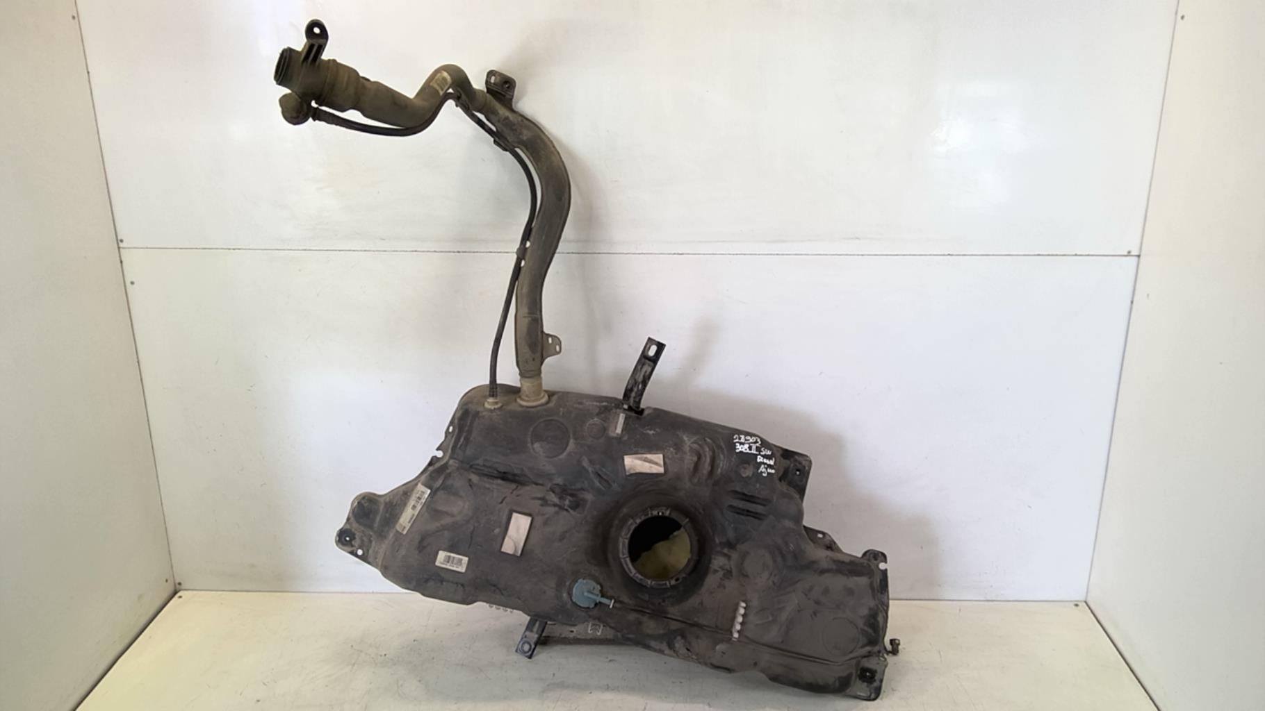 Reservoir PEUGEOT 308 2 SW PHASE 1 BREAK Diesel - 1