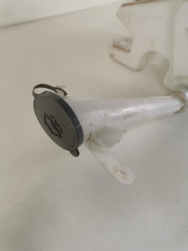 Vase de lave glace NISSAN PULSAR Essence - 1