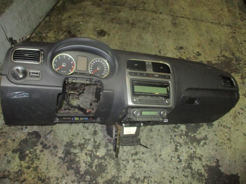 Autoradio VOLKSWAGEN POLO 5 PHASE 1 Essence - 1
