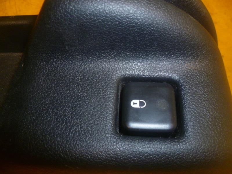 Console central (interieur plastique) PEUGEOT 206+ Diesel - 1