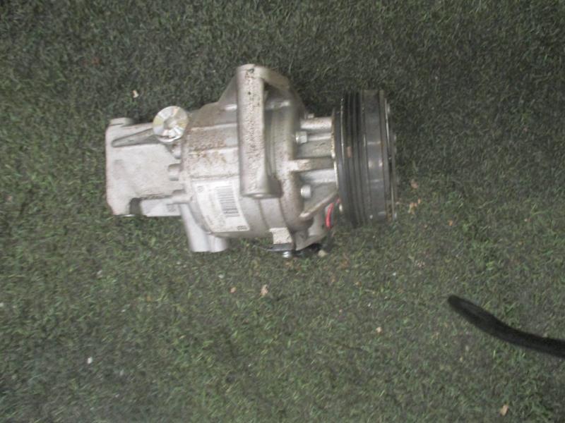 Compresseur clim NISSAN MICRA 5 Essence - 1