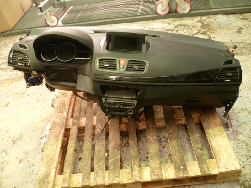 Planche de bord complete RENAULT MEGANE 3 PHASE 1 Diesel - 1