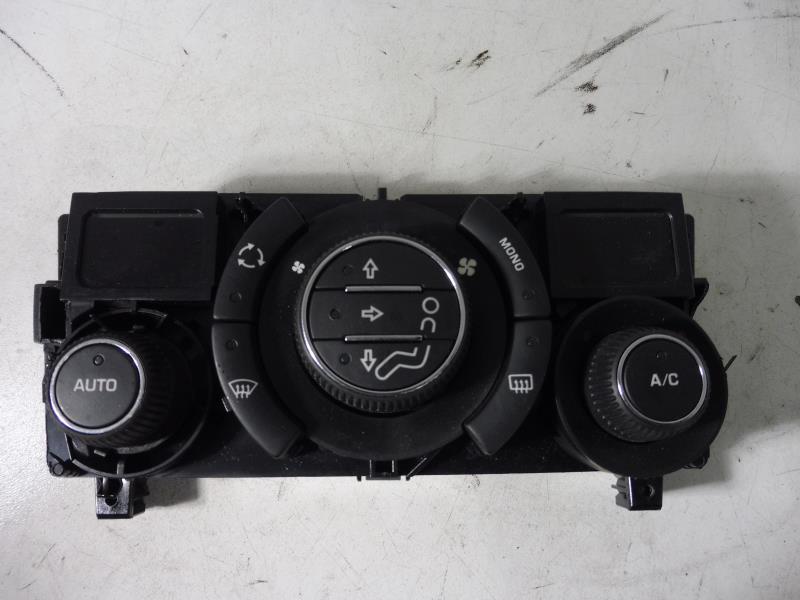 Commande chauffage PEUGEOT RCZ PHASE 1 COUPE Essence - 1