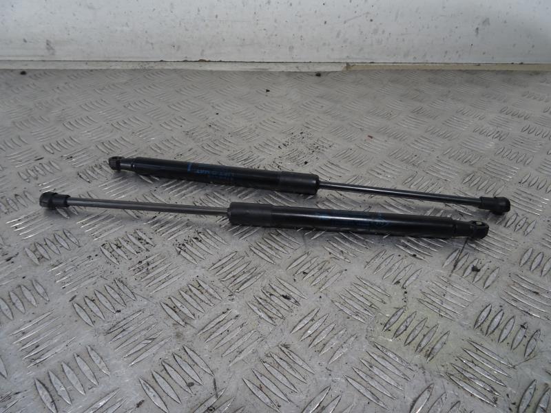 Verin de coffre RENAULT TWINGO 2 PHASE 2 Diesel - 1