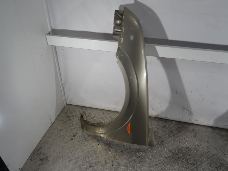 Aile avant gauche FORD MONDEO 2 Essence - 1