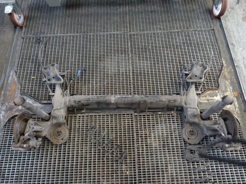 Train arriere complet PEUGEOT 207 Essence - 1