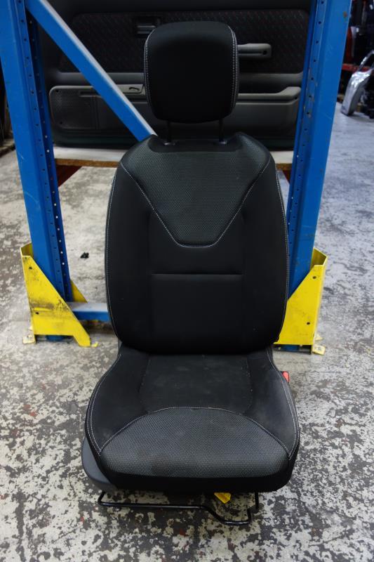 Siege avant droit RENAULT CLIO 4 PHASE 1 Diesel - 1
