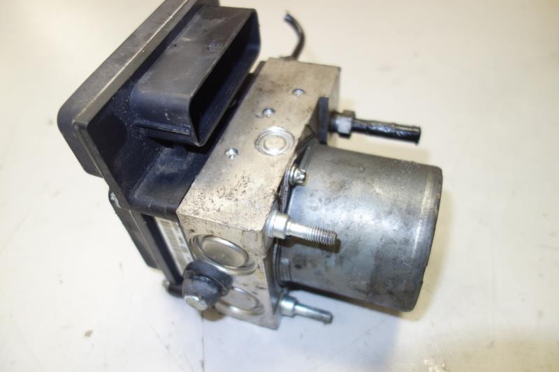Bloc ABS (freins anti-blocage) CITROEN C5 2 BREAK Diesel - 1