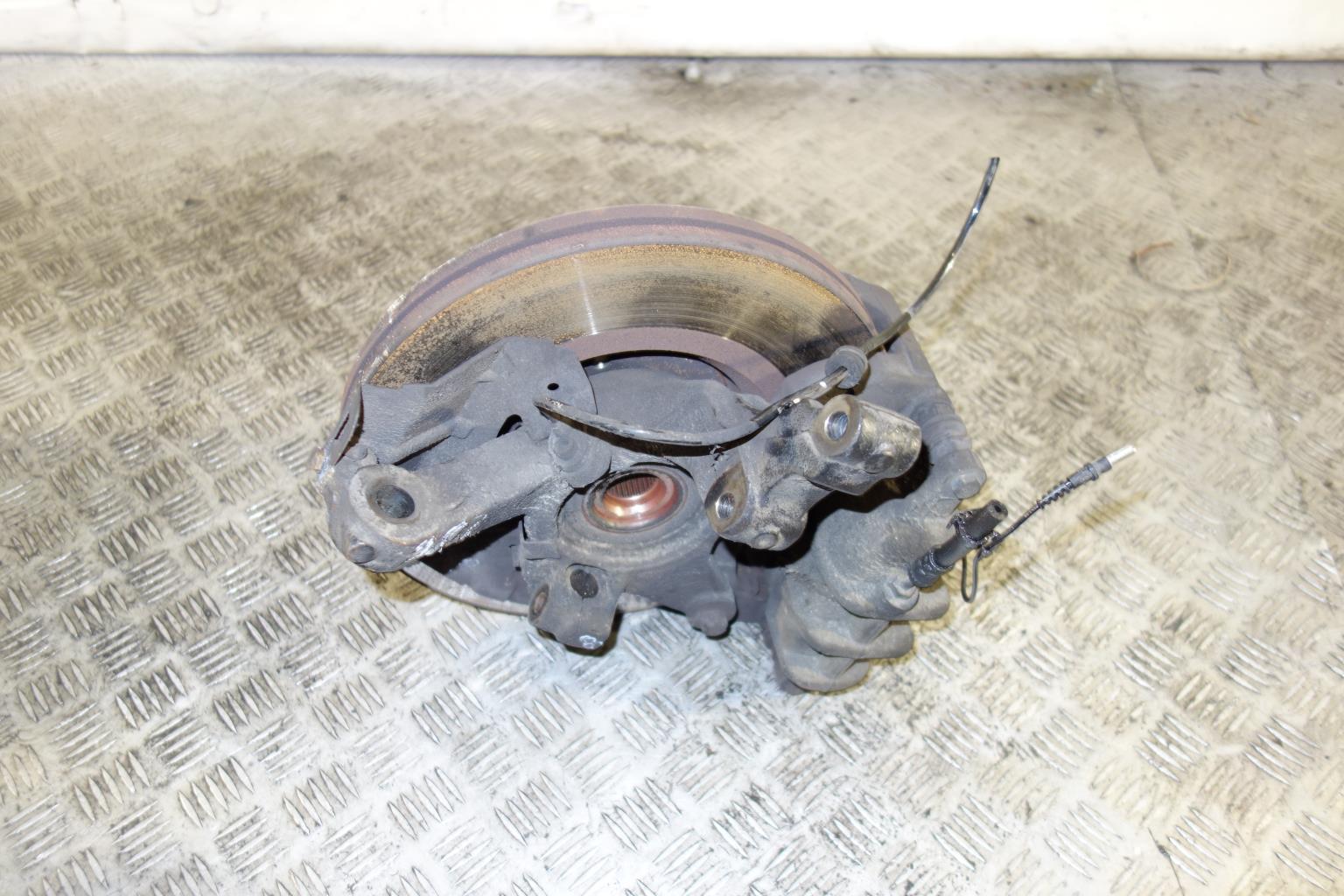 Moyeu avant gauche CITROEN JUMPY 2 Diesel - 1