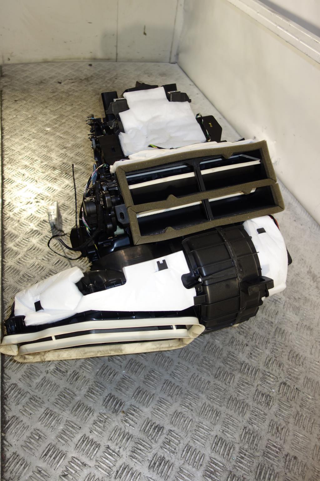 Bloc chauffage PEUGEOT 308 2 PHASE 2 Essence - 1
