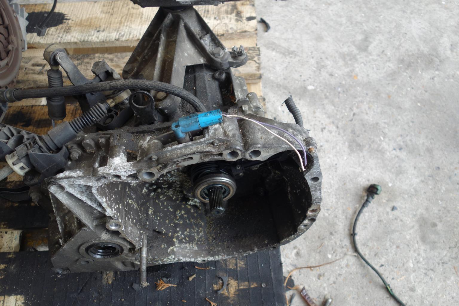 Boite de vitesses RENAULT CLIO 3 PHASE 2 Essence - 1
