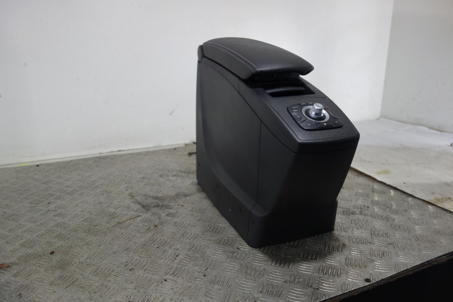 Console central (interieur plastique) RENAULT GRAND SCENIC 3 PHASE 3 Diesel - 1