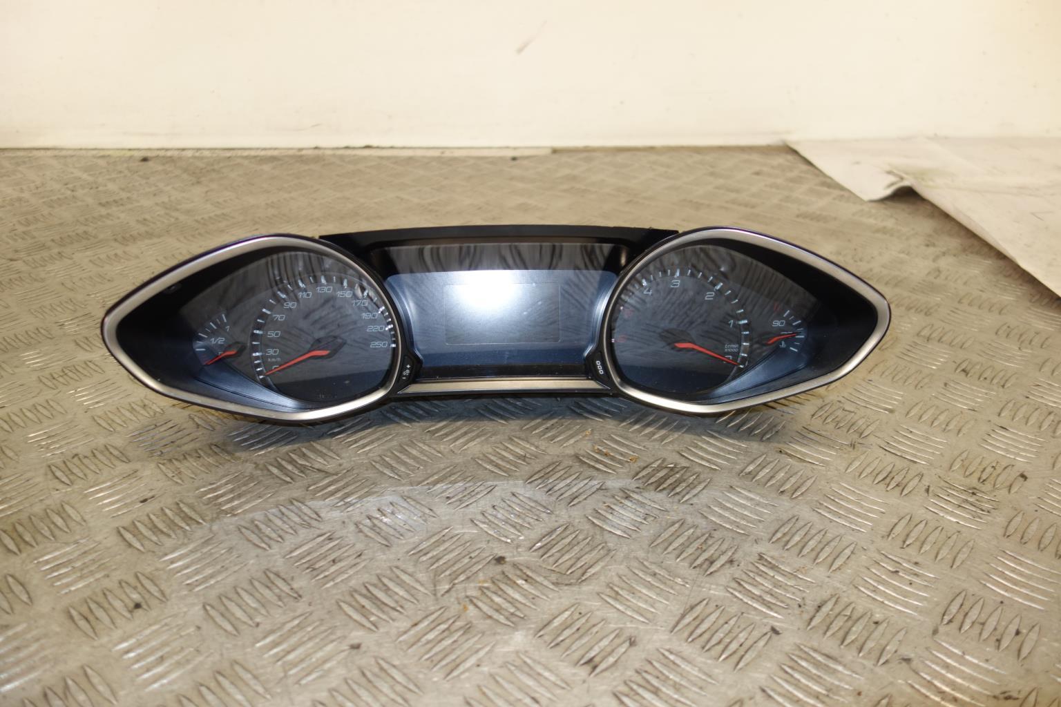 Compteur PEUGEOT 308 2 PHASE 1 Diesel - 1