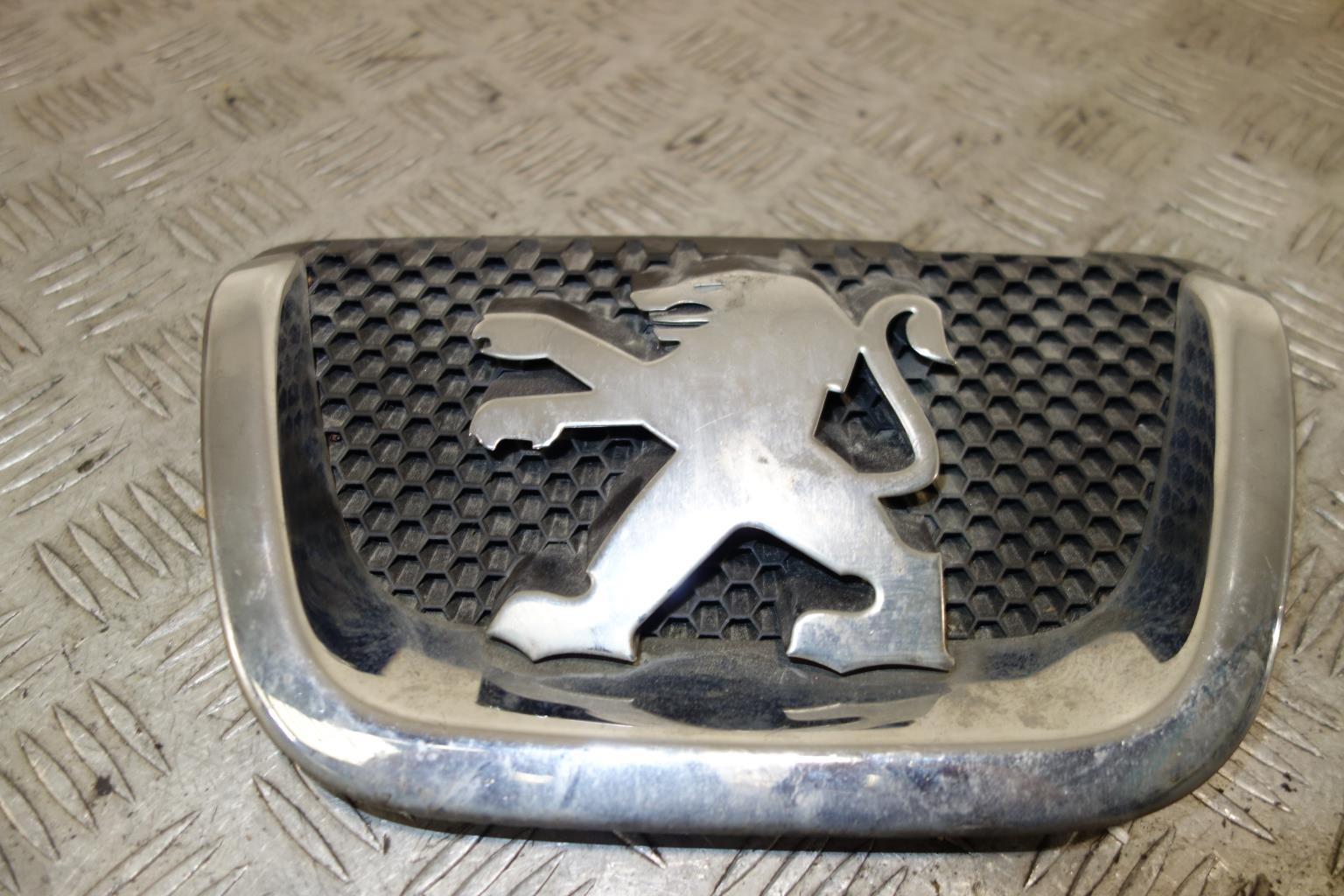 Calandre PEUGEOT 407 PHASE 1 BREAK Essence - 1