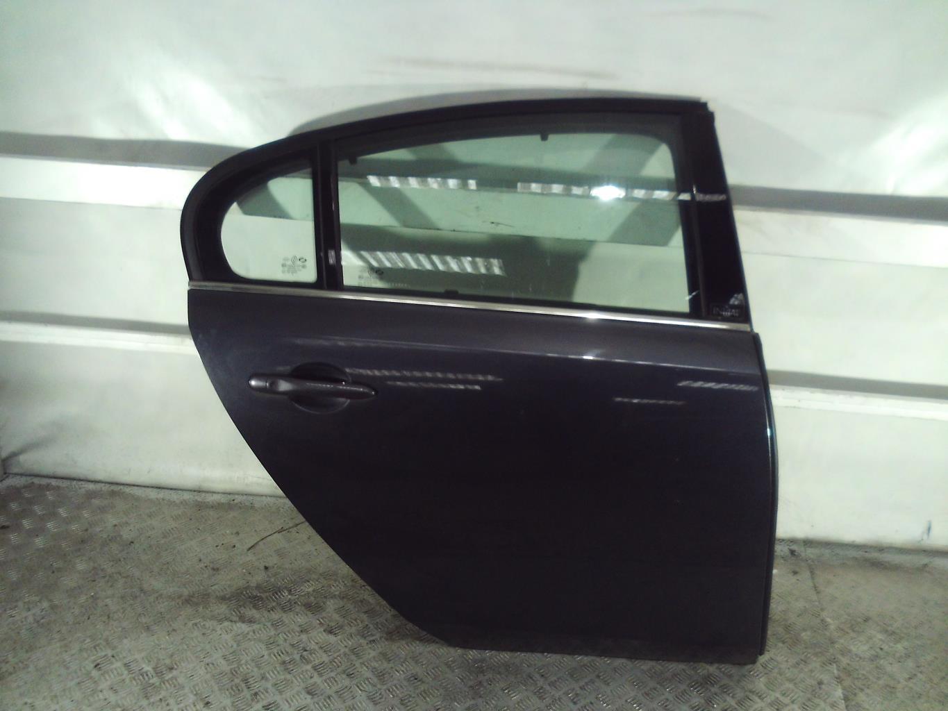 Porte arriere droit RENAULT LATITUDE Diesel - 1