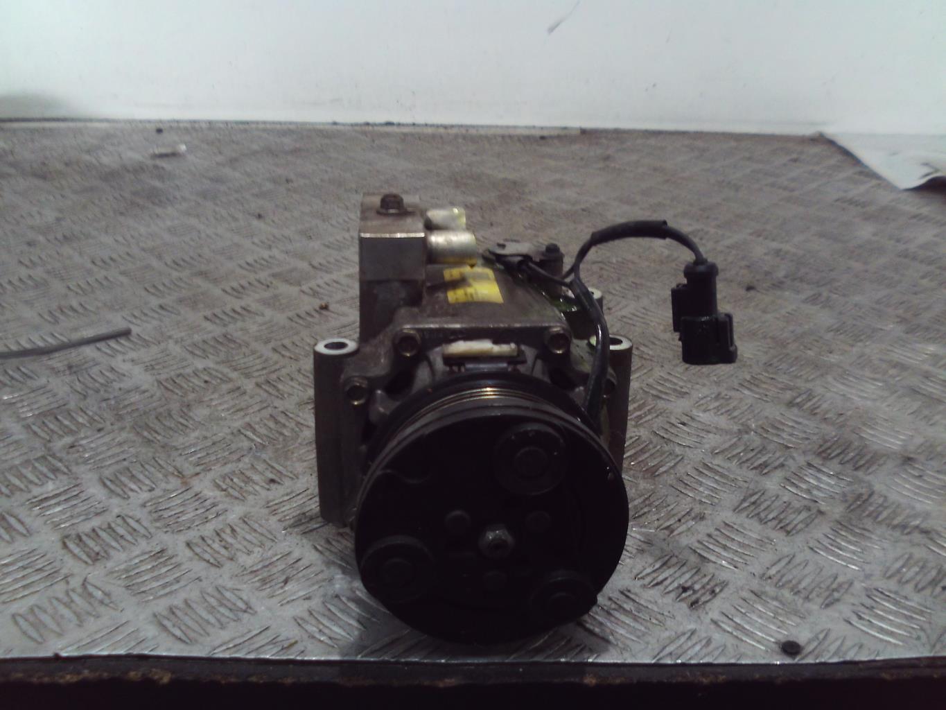 Compresseur clim FORD STREETKA CABRIOLET Essence - 1