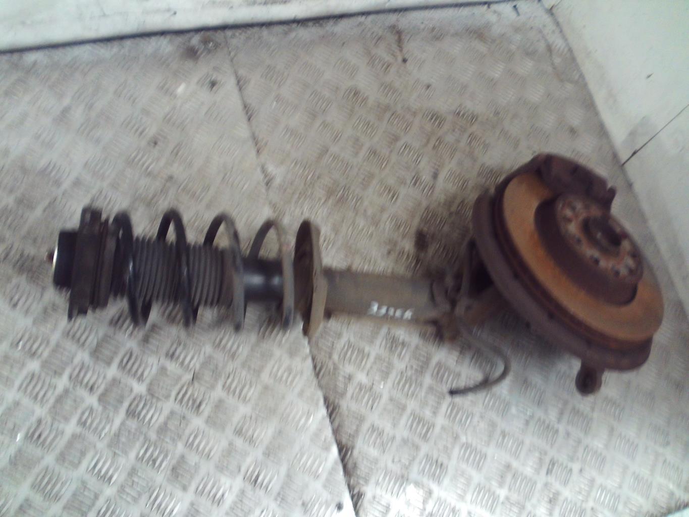 Demi train avant droit VOLKSWAGEN GOLF 5 Essence - 1