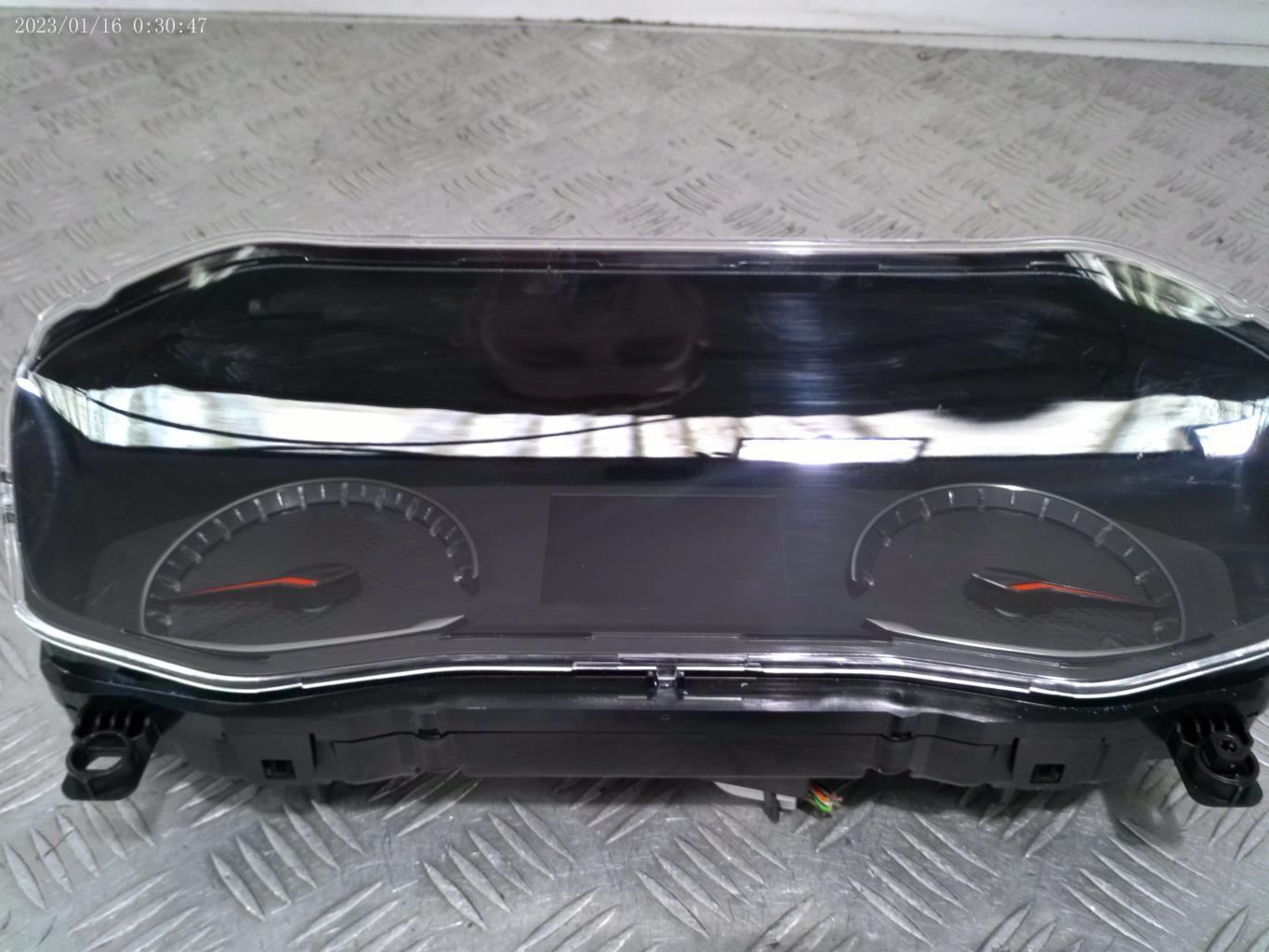 Compteur PEUGEOT 2008 2 Diesel - 1