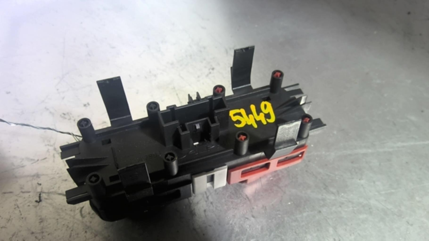 Bouton de warning RENAULT SCENIC 2 PHASE 1 Essence - 1