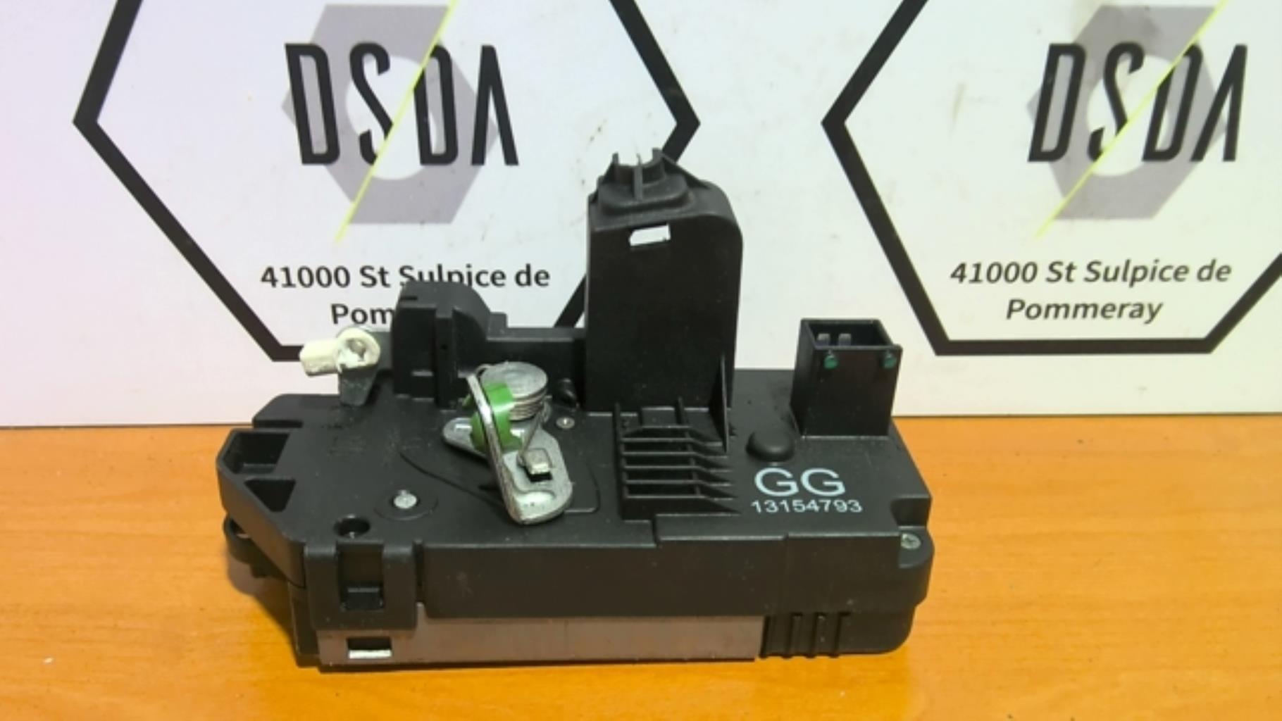 Serrure arriere gauche OPEL MERIVA A PHASE 1 Essence - 1